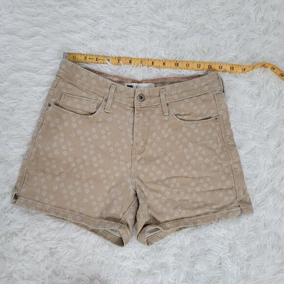 Levi's Tan Beige Mid-Rise 4" Inseam Printed Denim Shorts- Size 4 - Picture 10 of 14